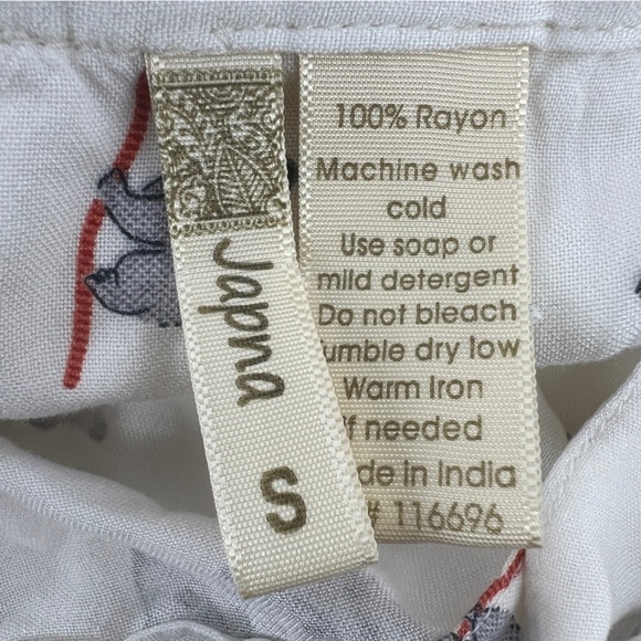 Japna Off White Gray Koala Long Sleeve Button Up Blouse Size Small Women’s - Picture 2 of 4